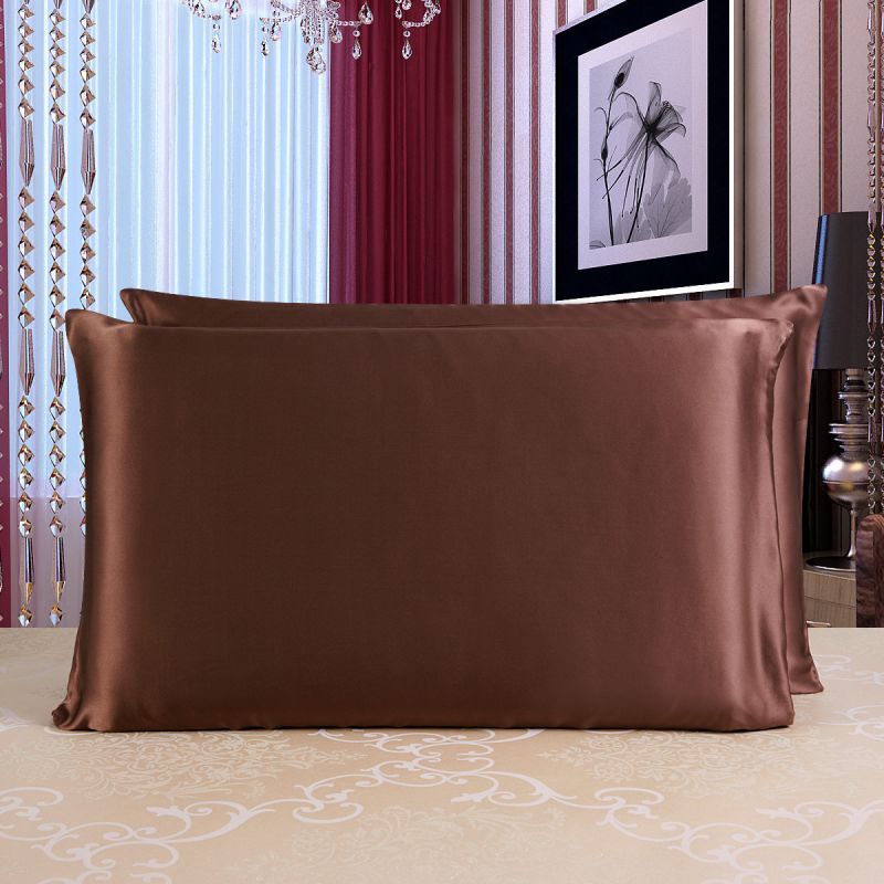 Mooruspuu siidist padjapüür