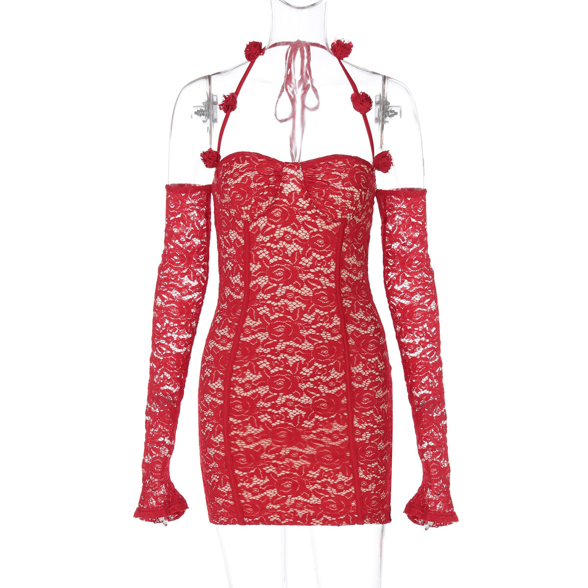 Pikkade varrukatega õlapaelteta kleit, mis rõhutab puusi