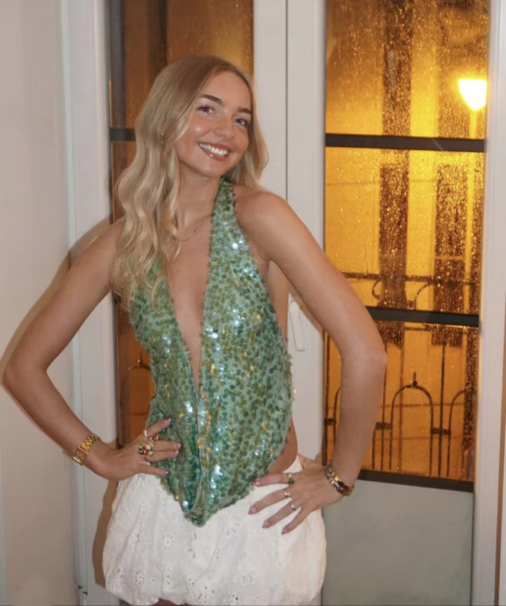 Sügav V-kujuline litritega päitsed