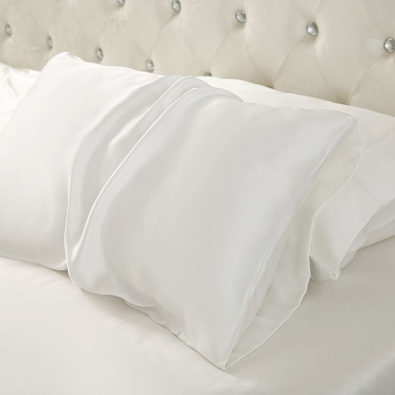 Mooruspuu siidist padjapüür