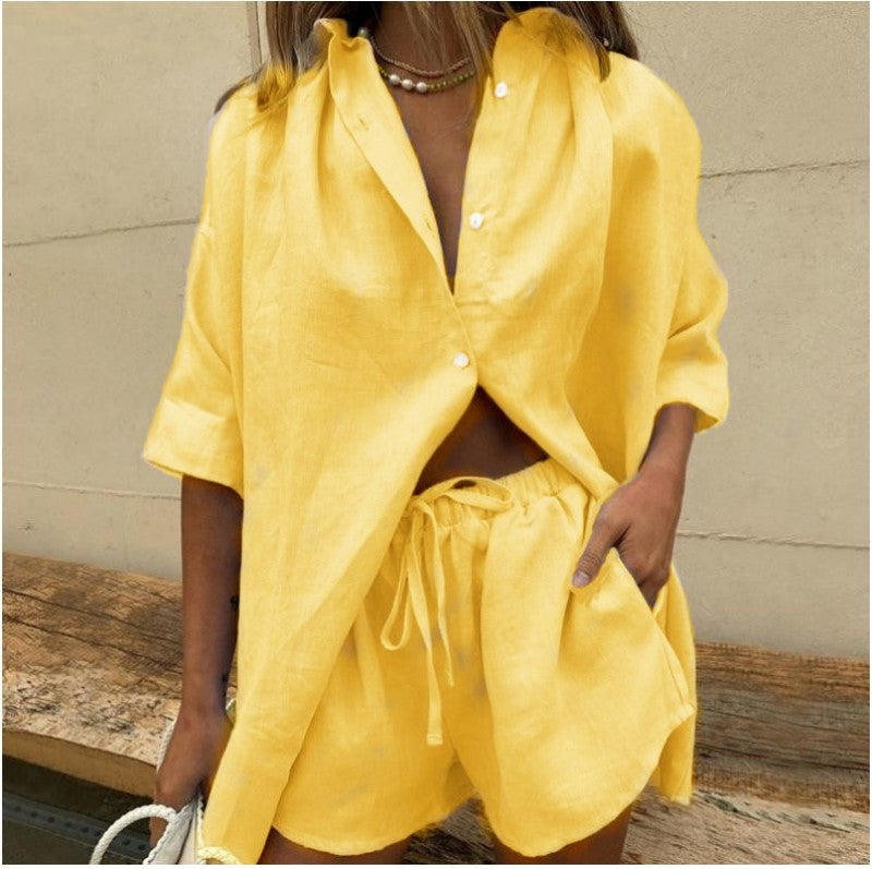 Kerge vabaaja ülikond üherealise kinnitusega 