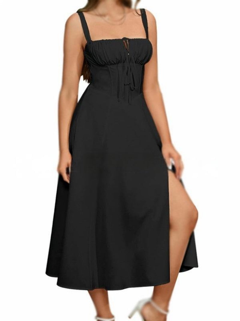 Ühevärviline paeltega kleit 